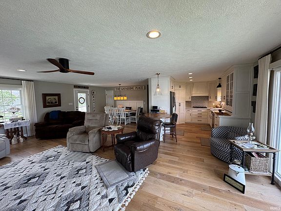 3rd image of 2516 Park Pl