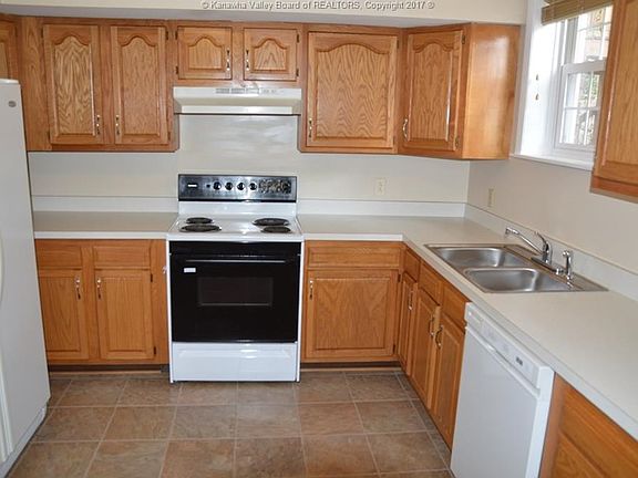 3rd image of 601 Bendview Dr