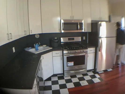 Rented by Francine Realty | media 2
