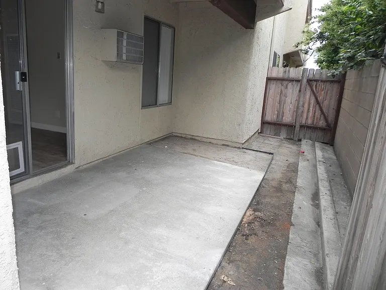 Chapman Villas Apartments — Photo 71