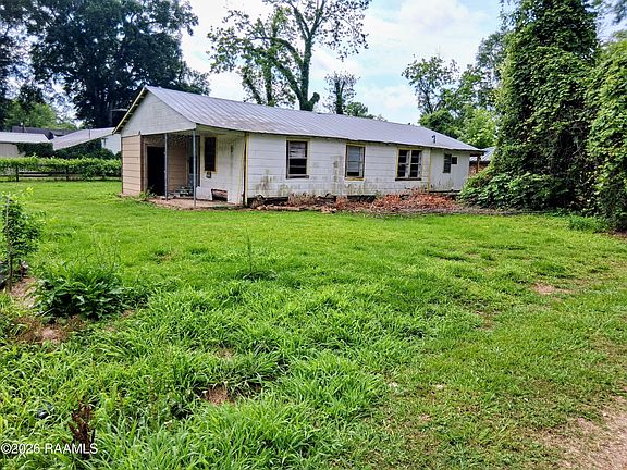 3rd image of 237 Riverside Dr