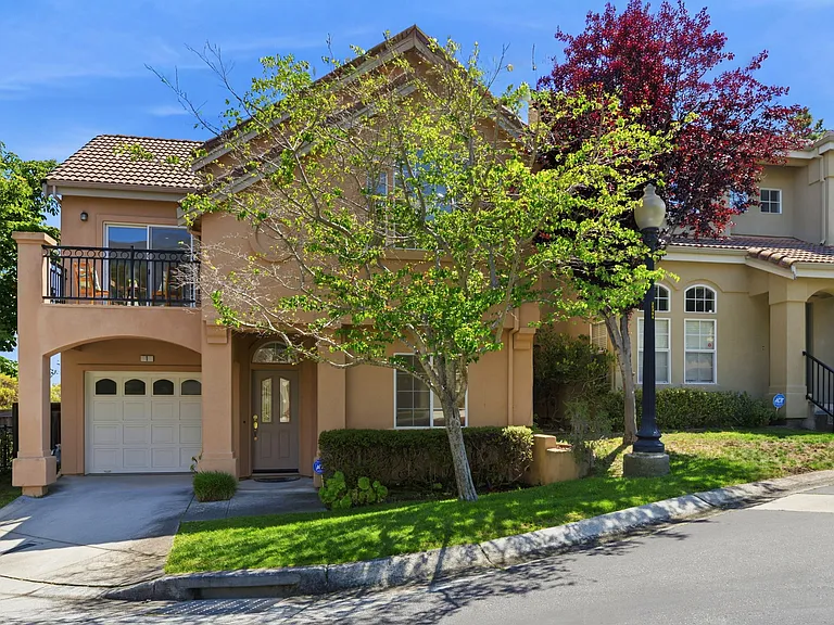 1 Arroyo View Cir — Photo 1