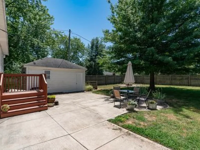 207 S Poland St — Photo 20
