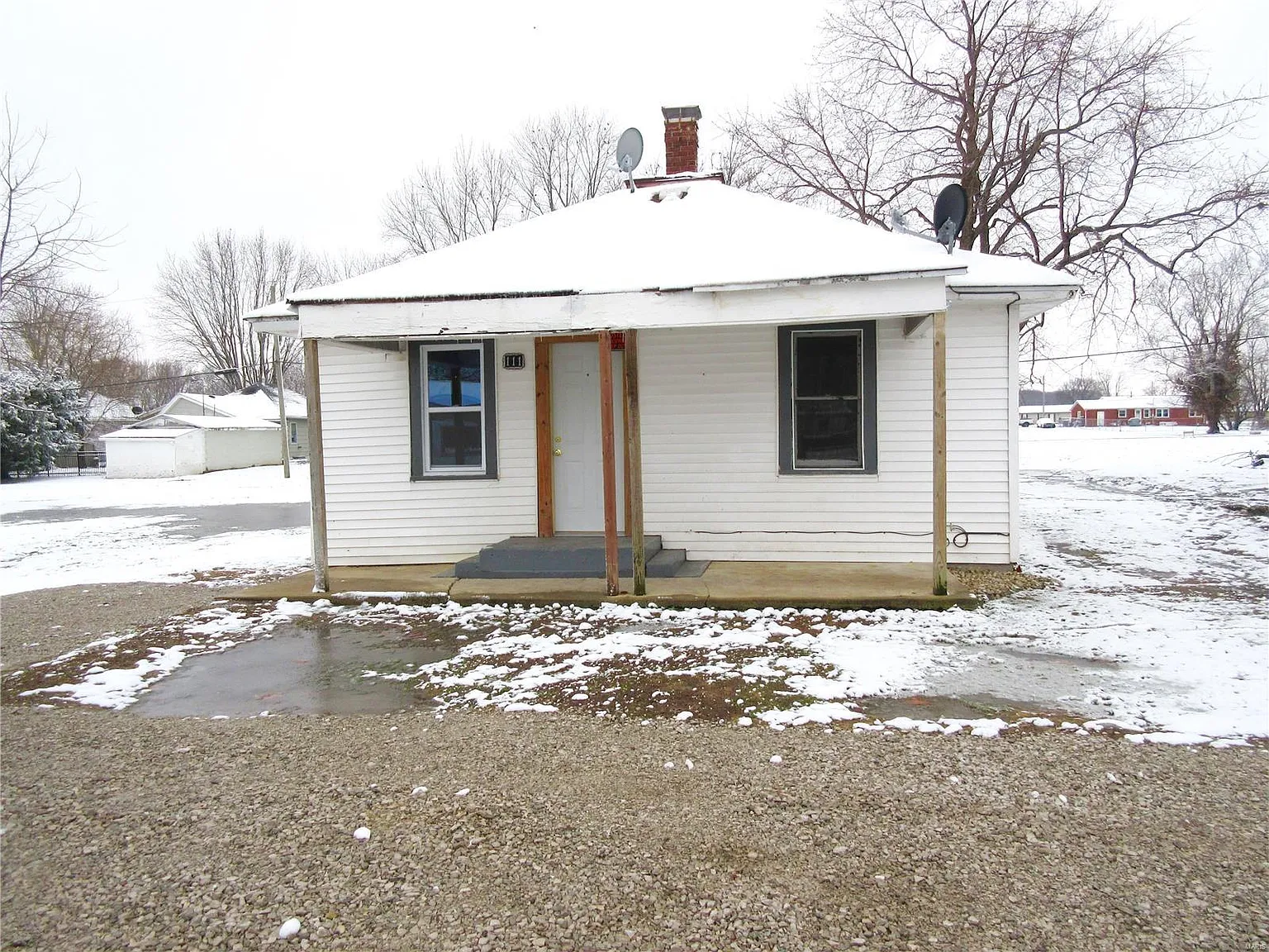 111 Marcia St photo 1