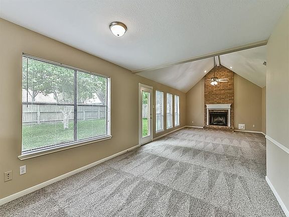3rd image of 10115 Churchill Way Dr