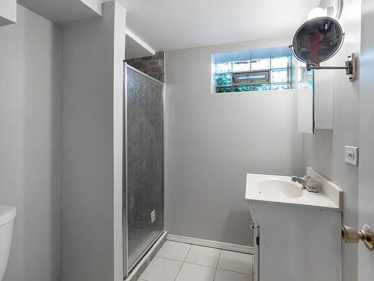 407 Dodge Ave — Photo 4