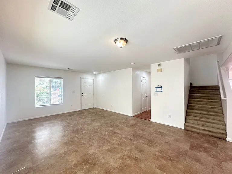 560 Playa Linda Pl — Photo 4