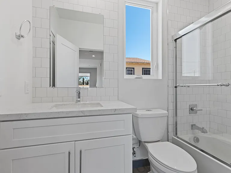 761 Cerro Gordo Ave — Photo 11