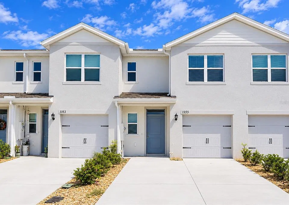 1335 Tallowwood Ln