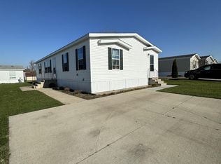 8561 Fallow Dr, Zeeland, MI 49464
