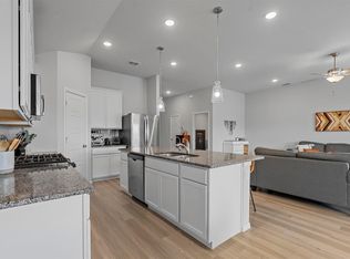 124 Plumed Thistle Dr, Fort Worth, TX 76131