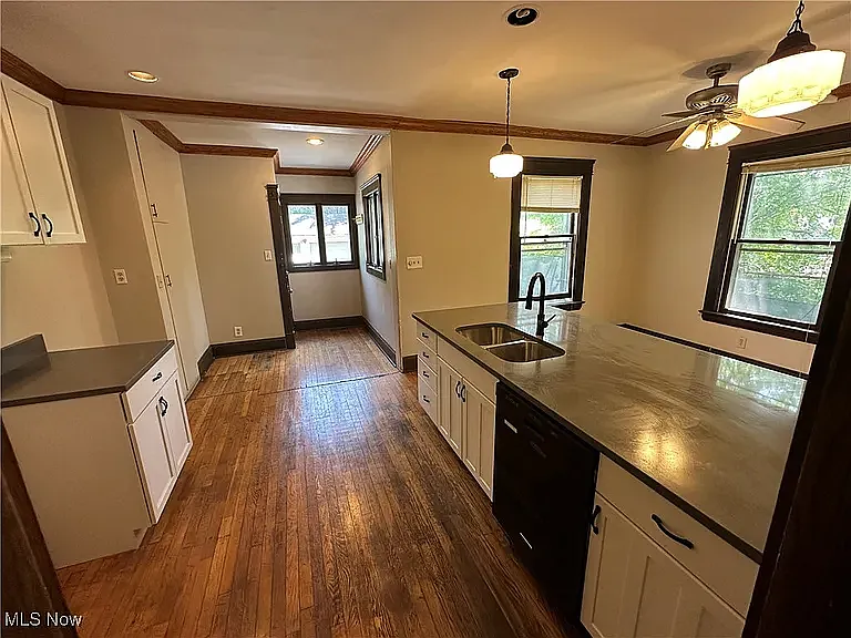 2572 Mayfield Rd — Photo 19