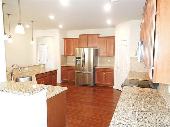 4th image of 106 Swamp Rose Dr #51