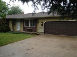 7589 Whitehall Rd, Whitehall, MI 49461