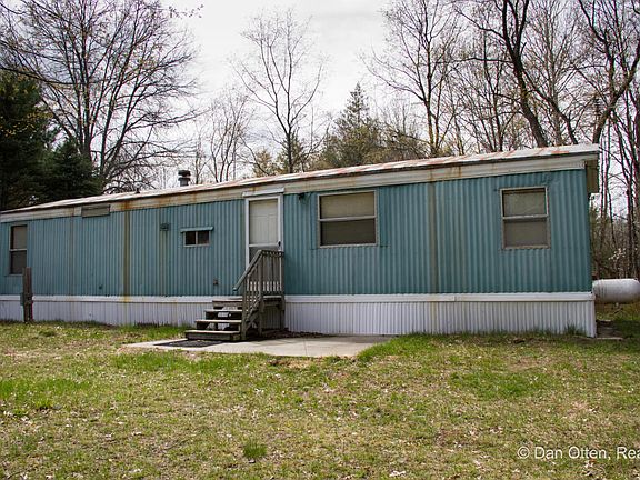 3rd image of 333 E Pierce Dr