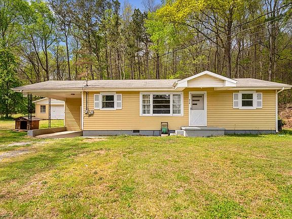 3rd image of 478 Cedar Ridge Rd SE