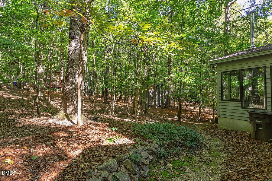 1st image of 107A Spring Valley Rd