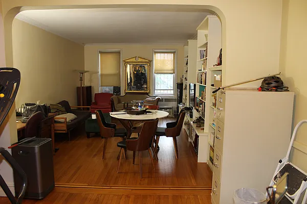 40 Ocean Parkway #1A in Windsor Terrace, Brooklyn | StreetEasy