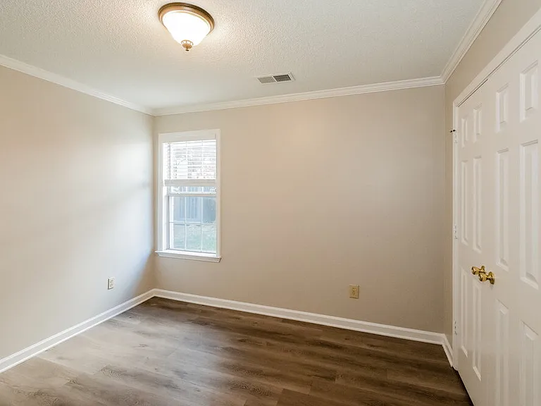 406 N Ericson Rd — Photo 12