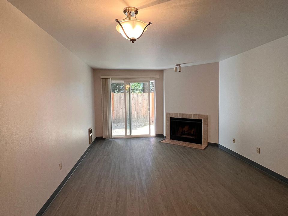 Mountain View Apts - 10522 Lake City Way NE Seattle WA | Zillow