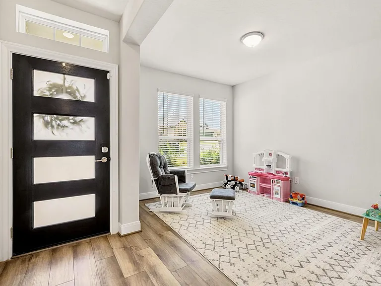 2650 Vistablue Ln — Photo 4