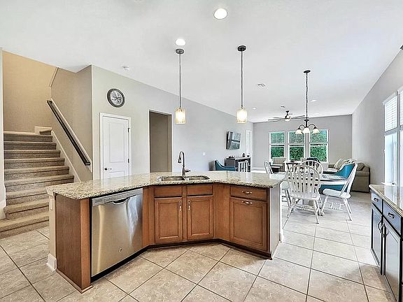 5th image of 152 N Torwood Dr