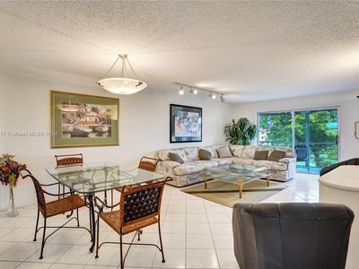 9461 Sunrise Lakes Blvd APT 307, Fort Lauderdale, FL, 33322