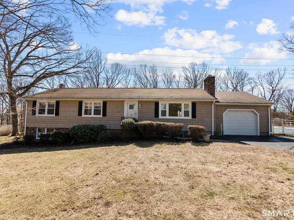 60 Quail Trail, Trumbull, CT 06611