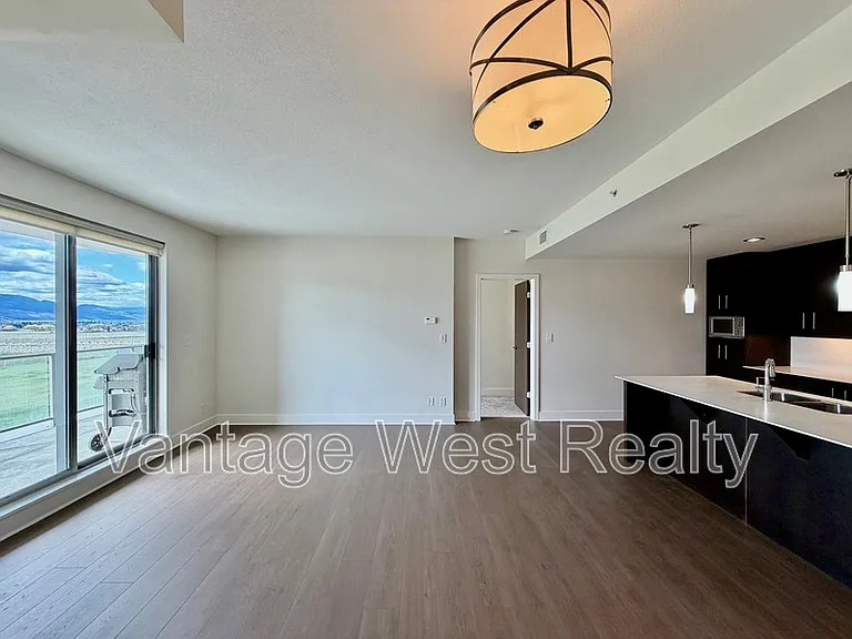 2040 Springfield Rd #802 — Photo 11