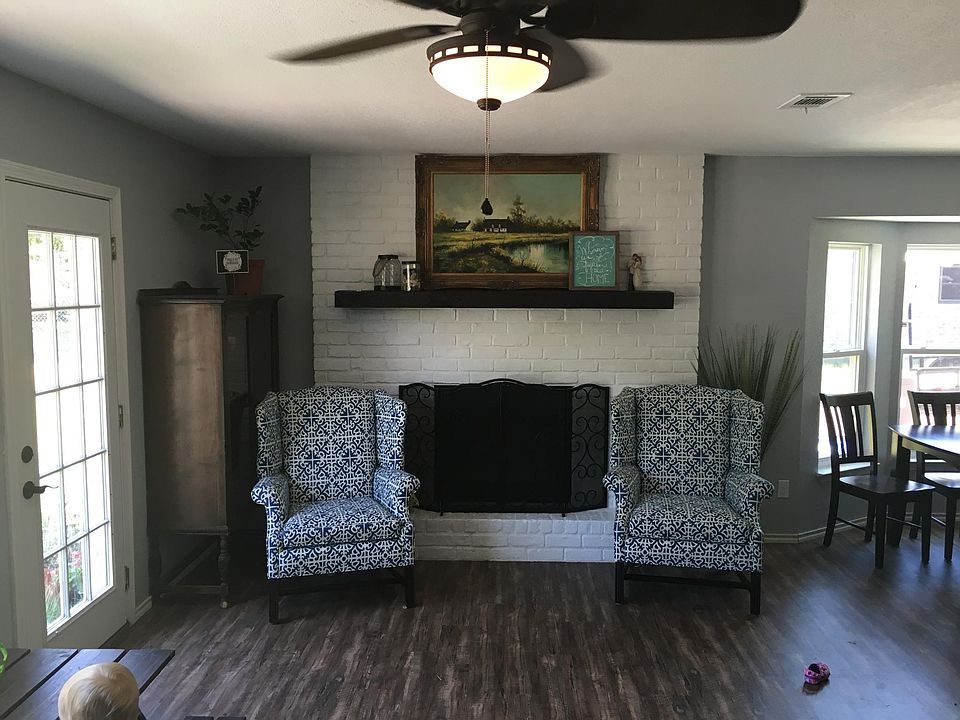 1st image of 123 Moses Manor Dr