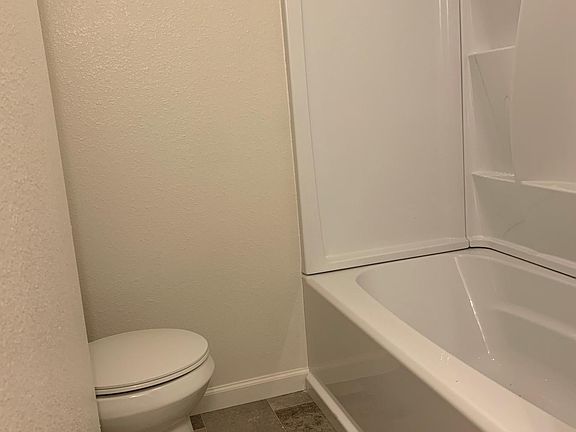 5th image of 502 E Bayview Blvd #D