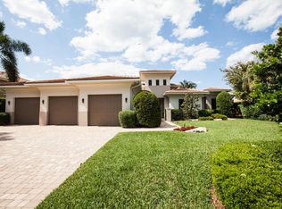 2207 Driftwood Cir, Palm Beach Gardens, FL 33410