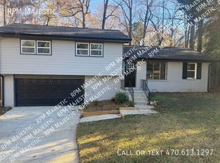 609 Mount Vista Ct, Stone Mountain, GA 30087