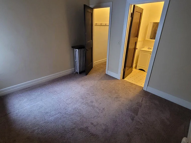 1214 W Sprague Ave #32 — Photo 2
