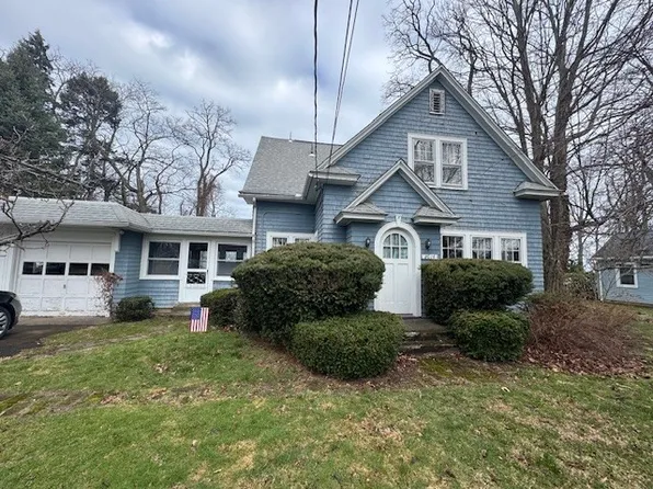 8016 Driftwood Dr, Erie, PA 16511