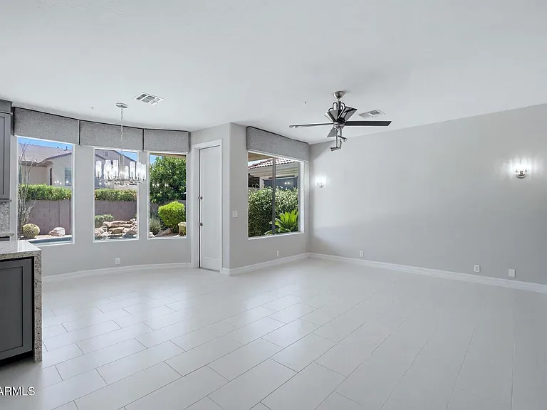 7647 E Los Gatos Dr — Photo 15