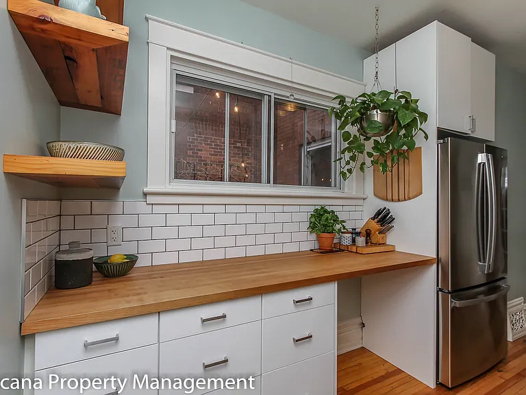 165 Irving Ave — Photo 14