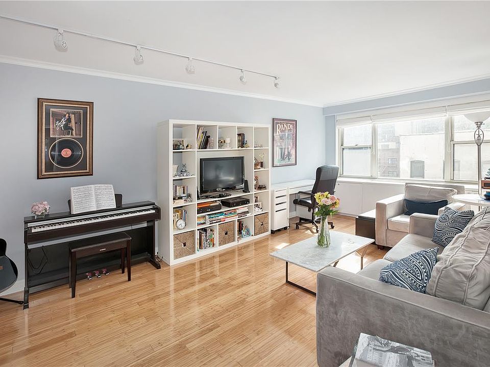 1st image of 420 E 72nd St APT 8F