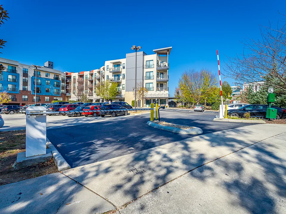 Walnut Commons