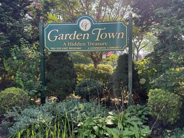 1211 E Broadway #C-24, Hewlett, NY 11557