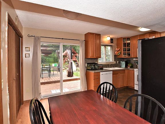 4th image of 10855 Robinson Dr NW