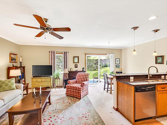 4th image of 148 Alpine Meadow Cir