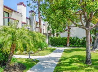 23545 Victory Blvd, West Hills, CA 91307