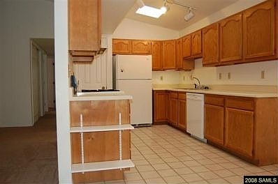 5th image of 809 Sunset Vista Dr