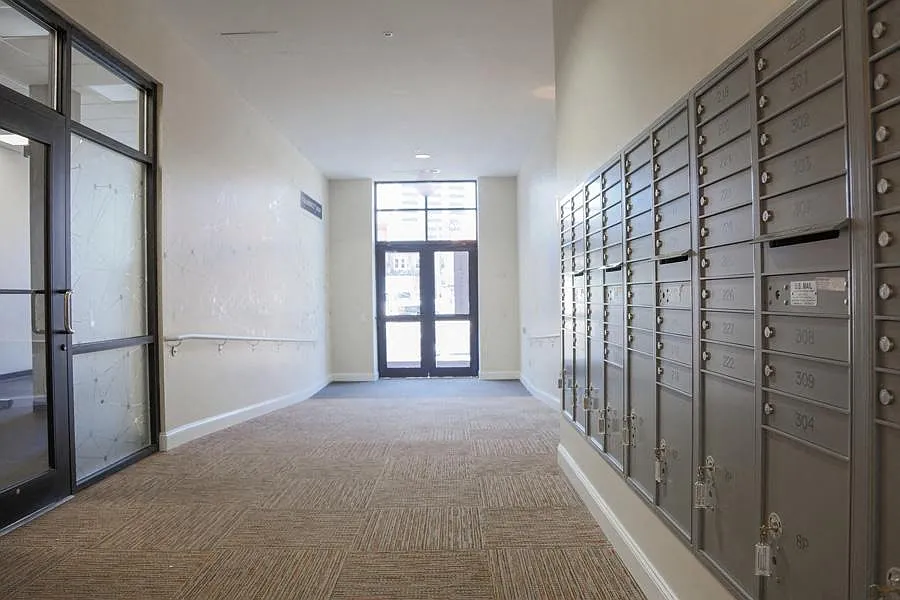 Gramercy Row Apartment Residences — Photo 4