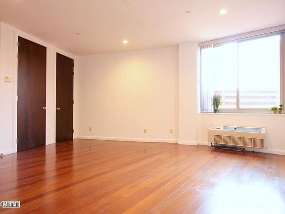 2nd image of 31-32 Union St #2H