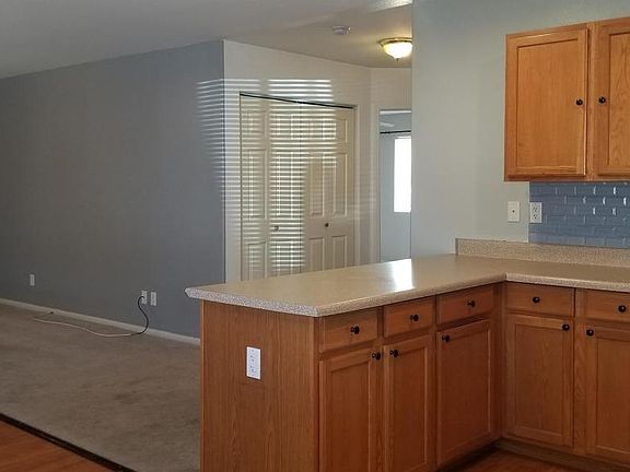 5th image of 74036 Pinon Dr APT A
