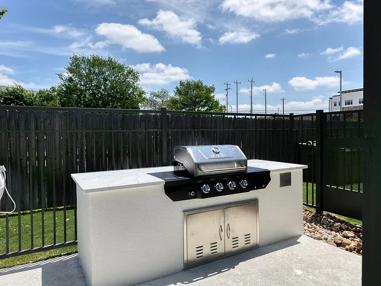 Alamo Residences at Spurs Lane apartments community photo