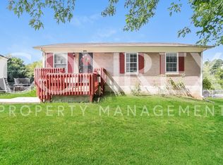 809 Goldcrest Dr, Springfield, TN 37172