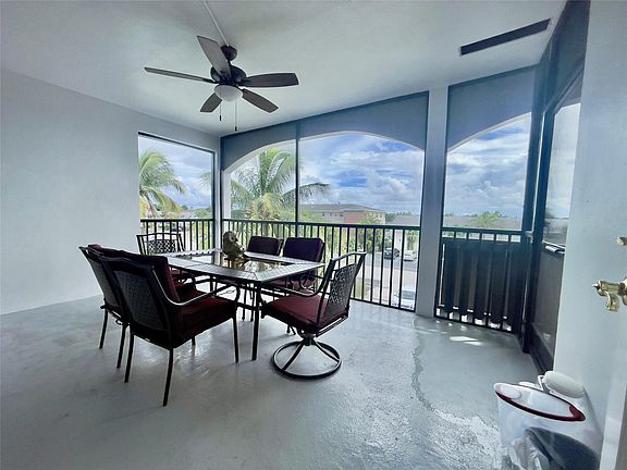 4th image of 651 E Pine Drive #310